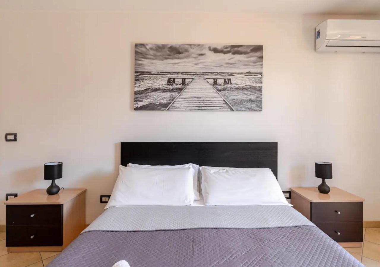 Garden Villa - Free Parking, Wi-Fi E Netflix Fiumicino Exterior photo