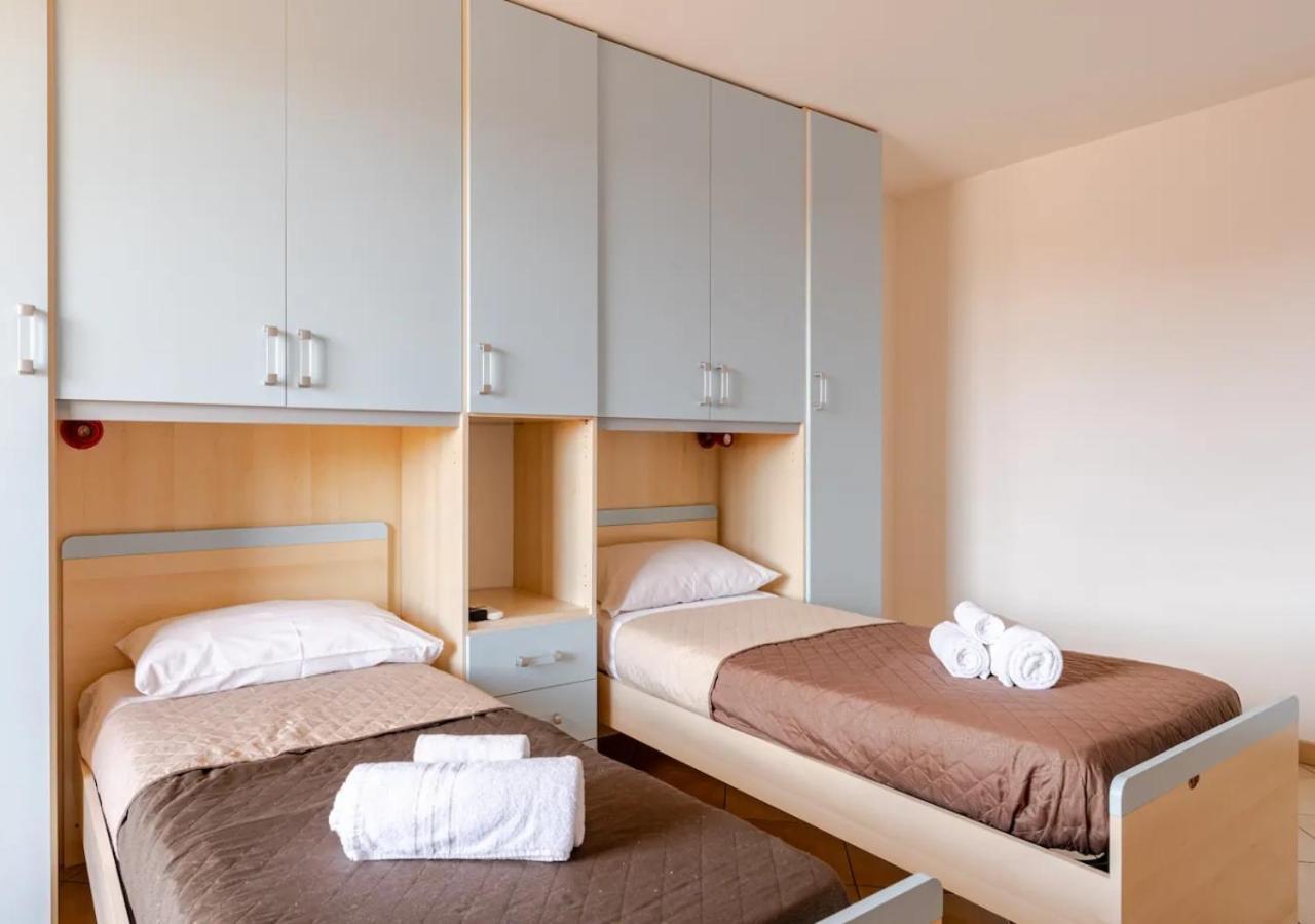 Garden Villa - Free Parking, Wi-Fi E Netflix Fiumicino Exterior photo